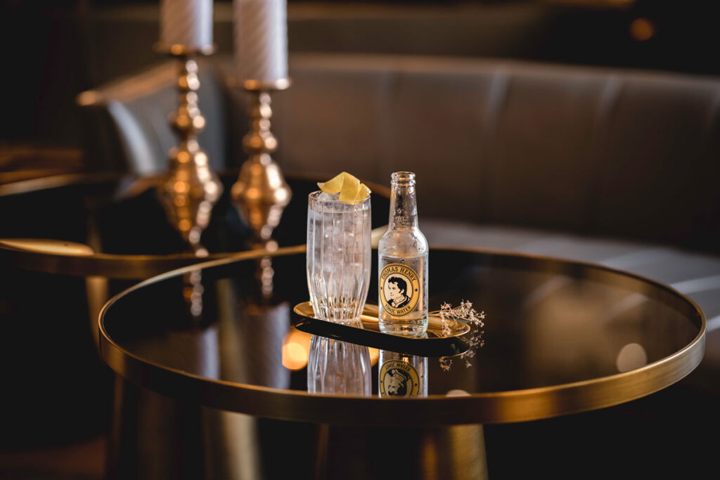THOMAS HENRY TONIC WATER